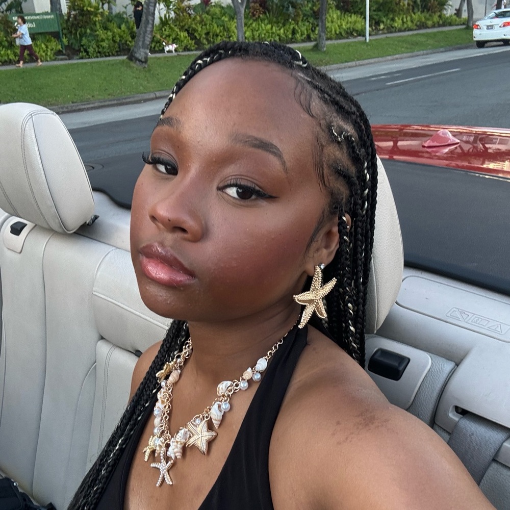 Meet your Posher, Lauren